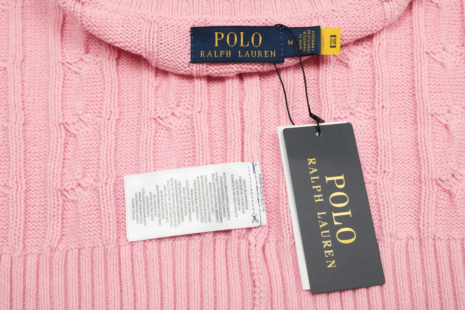🅿️220 "Top quality" Style number: DS012# [Ralph Lauren round neck solid color pony embroidered logo twist knitted sweater] ✅Ralph Lauren classic basic versatile knitted pullover round neck sweater for men and women ✅Main supplier platform live broadcast Wholesale entity Replacement when out of stock No removal from shelves ✅ZP quality 1:1 version Scan the code to enter the GF website Counter quality ✅Detailed quality The only one in Guangzhou Imported quality cotton yarn, focusing on high-end, cost-effective, good quality needless to say ✅The version is restored to the original order, the maximum size can be worn up to 190 pounds, loose, comfortable and stress-free ✅The upper body is simple and easy to match, ootd must-have style, good-looking clothes are never picky, a must-have in couples' wardrobes, recommended. Size: S-XL Color: Black, off-white, gray, navy, khaki, pink, coffee, red